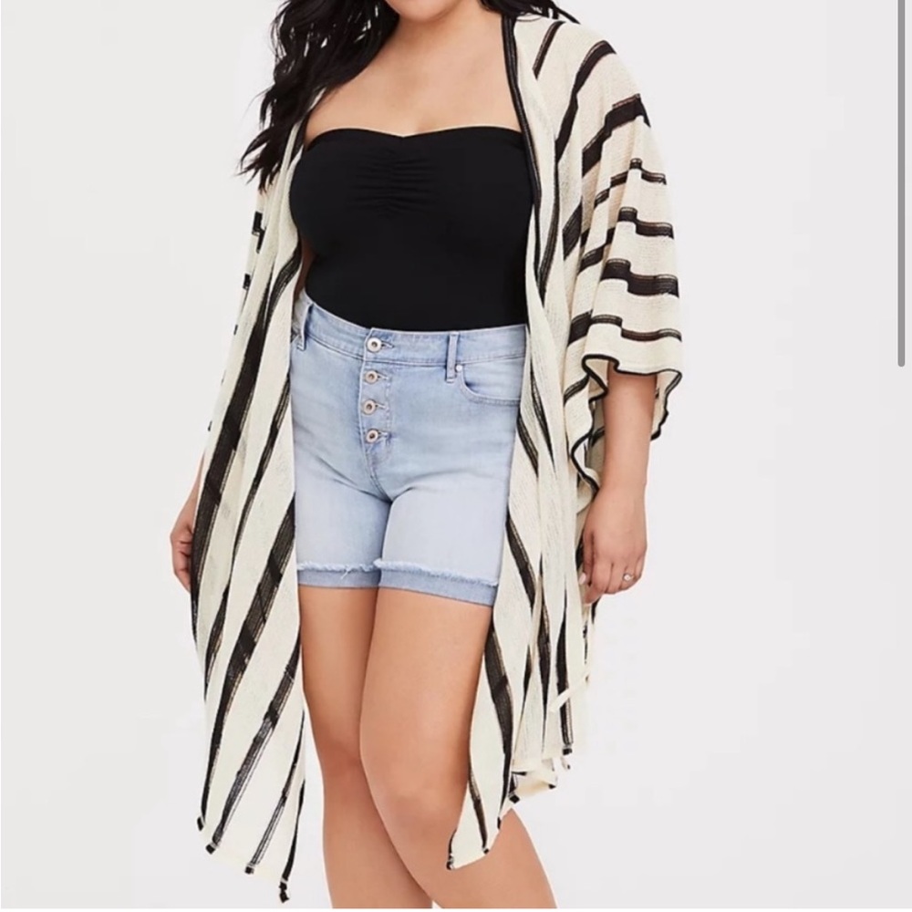 Torrid Oversized Boho Slouchy Striped Woven
Ruana Kimono Cape
